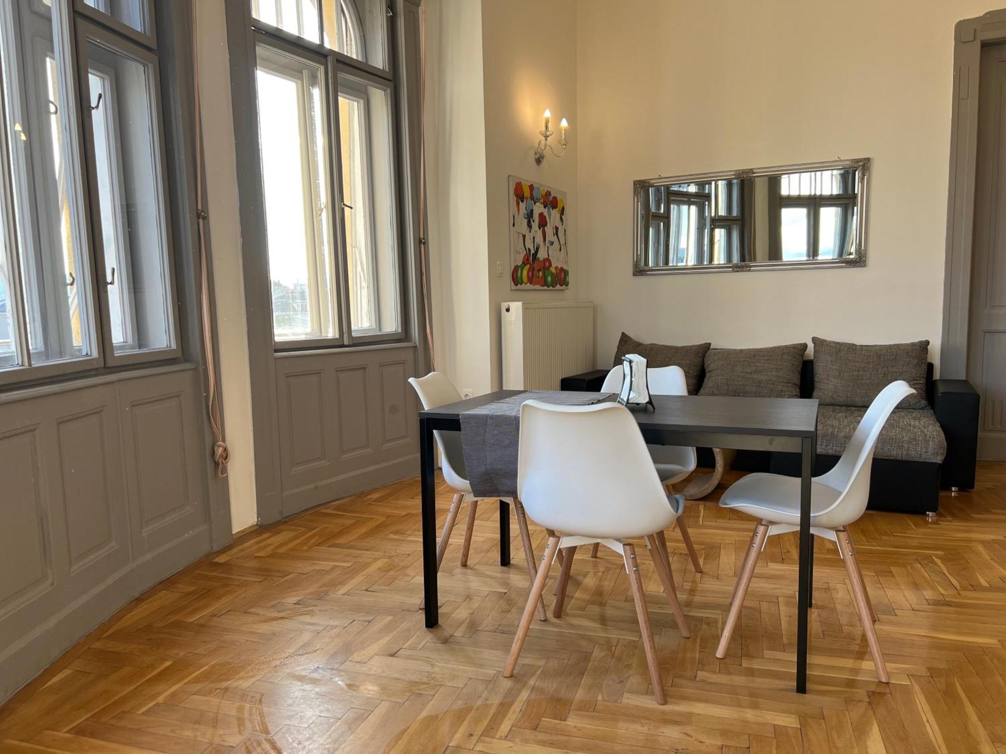 F14 Guesthouse Budapest Bagian luar foto